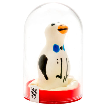CONDOMERIE - HANDGESCHILDERDE CONDOMS MET PINGUÏN-MOTIE